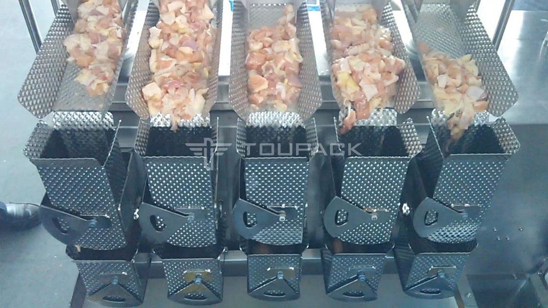 Machine de remplissage multifonctionnelle à grande vitesse 8 têtes pesanteur pour les cornichons poulet en morceaux