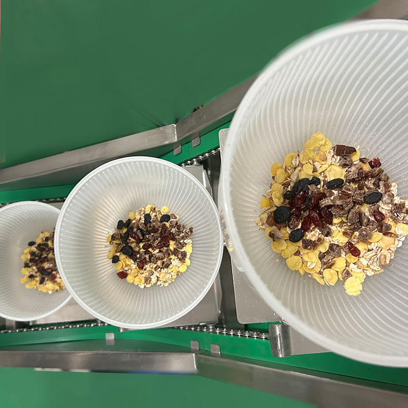 Multi-matériaux 2,5 kg machine d'emballage d'aliments pour animaux de compagnie avec pesage multi-tête pesage linéaire