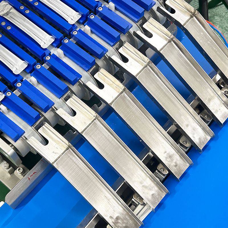 Machine d'emballage automatique de sachets de poudre de boisson alimentaire multicolore pour plusieurs voies 1g-30g, machine de remplissage de poudre de boisson énergétique en stick pack