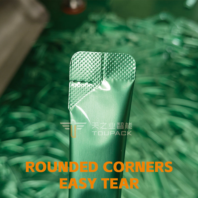 Machine d'emballage et de remplissage de ketchup Vffs entièrement automatique, machine d'emballage de sauce tomate en sachet à 4 côtés verticaux multi-pistes